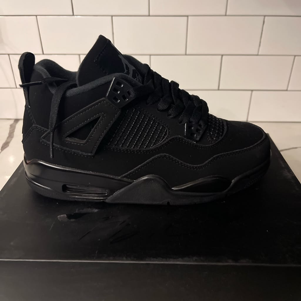 Jordan 4s Black Cats Back