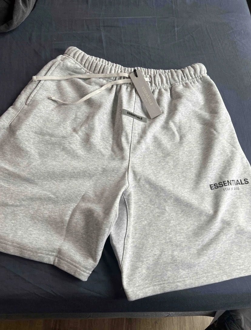Essentials Shorts Light Grey